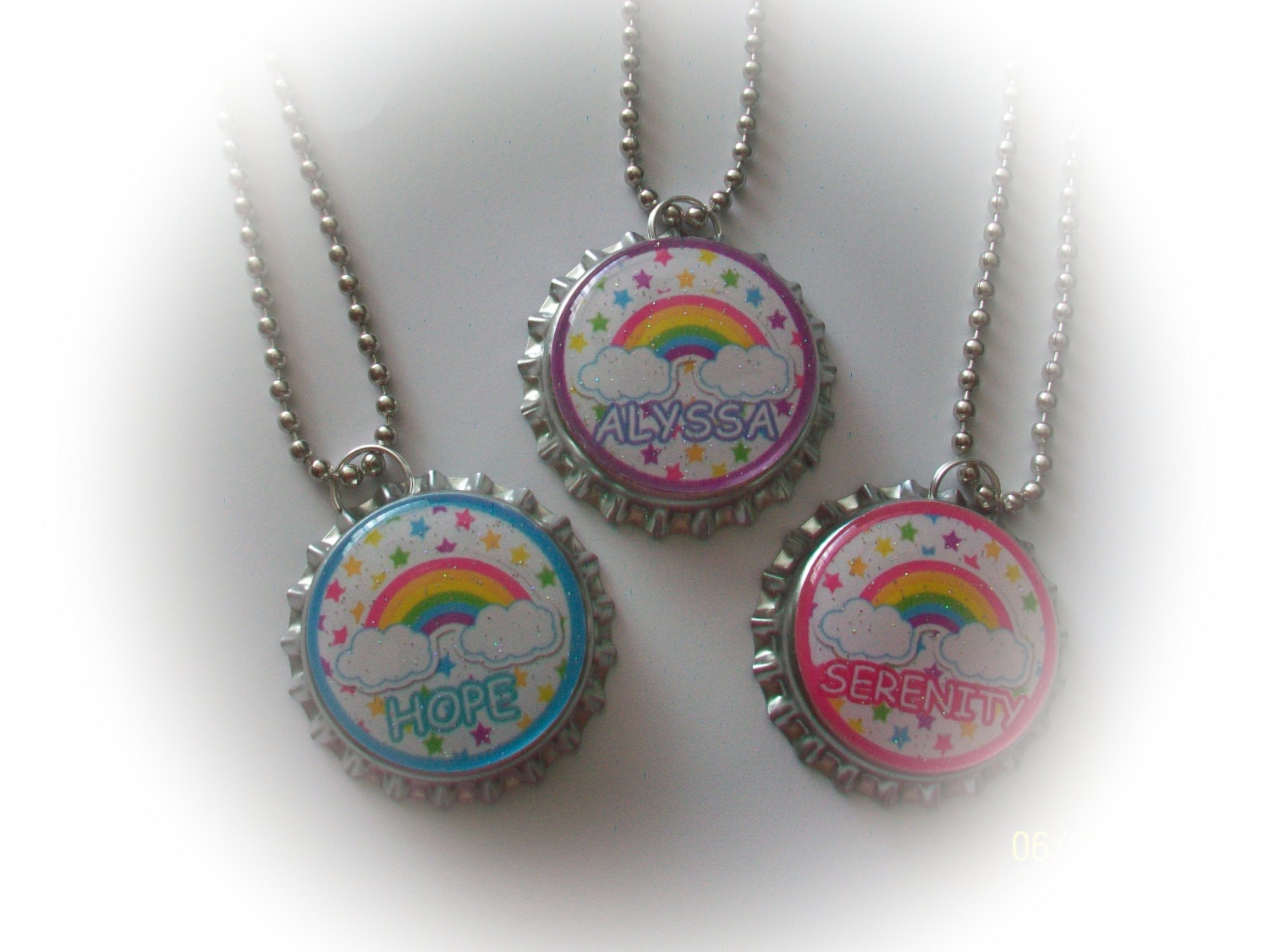free ship-6 PERSONALIZED RAINBOW girls rock diva gorgeous birthday party bottlecap party favors keychains zipper pulls goody loot bags