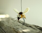 One Little Felt Bee  - Needle Felt Bee - Home Decoration - FeltArtByMariana