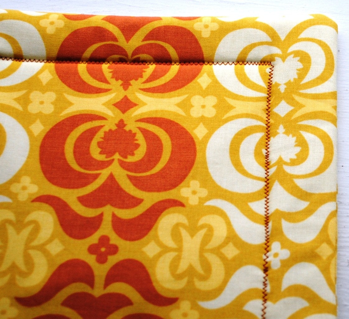 Handmade Quilted Pot Holders Set o 2 Amy Butler gold