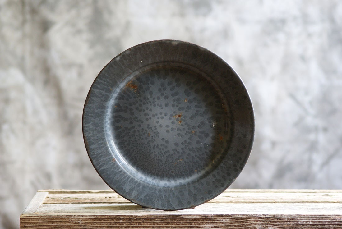 Grey Graniteware Plate, Vintage Gray Enamel Ware, Farmhouse Kitchen Decor, Rustic, Mottled - susantique