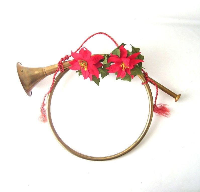 vintage brass christmas holiday french horn by RecycleBuyVintage
