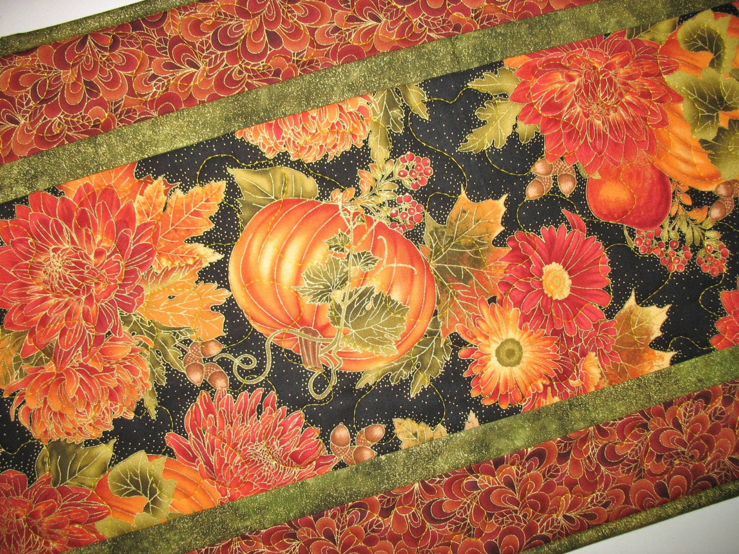 thanksgiving-table-runner-quilted-fabric-from-by-picketfencefabric