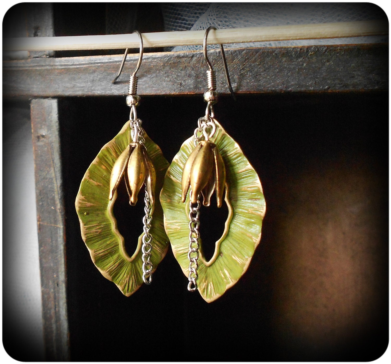 Brass Leaf Dangle Earrings - CoccoJewelry