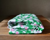 Vintage Retro Floral Print Fabric. Retro Synthetic Fabric. Green Pink White Flower Pattern. - catbedoven