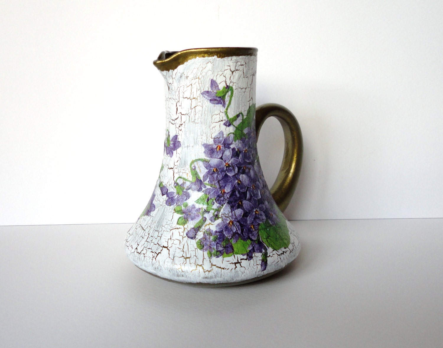 Glass jug Small vase Retro vase Victorian vase Decoupage vase Colorful jug Vase with violets Decoupage jug - decorartarina Glass jug Small vase Retro vase Victorian vase Decoupage vase Colorful jug Vase with violets Decoupage jug - decorartarina