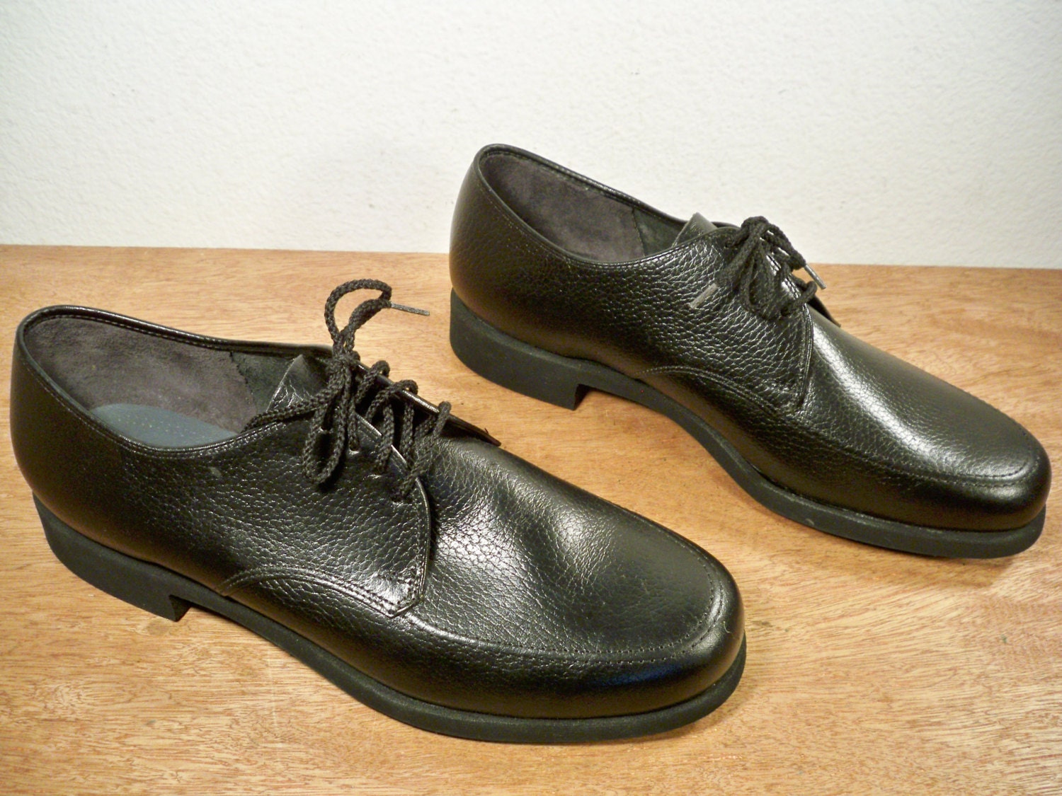 Vintage Hush Puppies Made in USA Black Leather Oxford Soft Toe Swinger ...