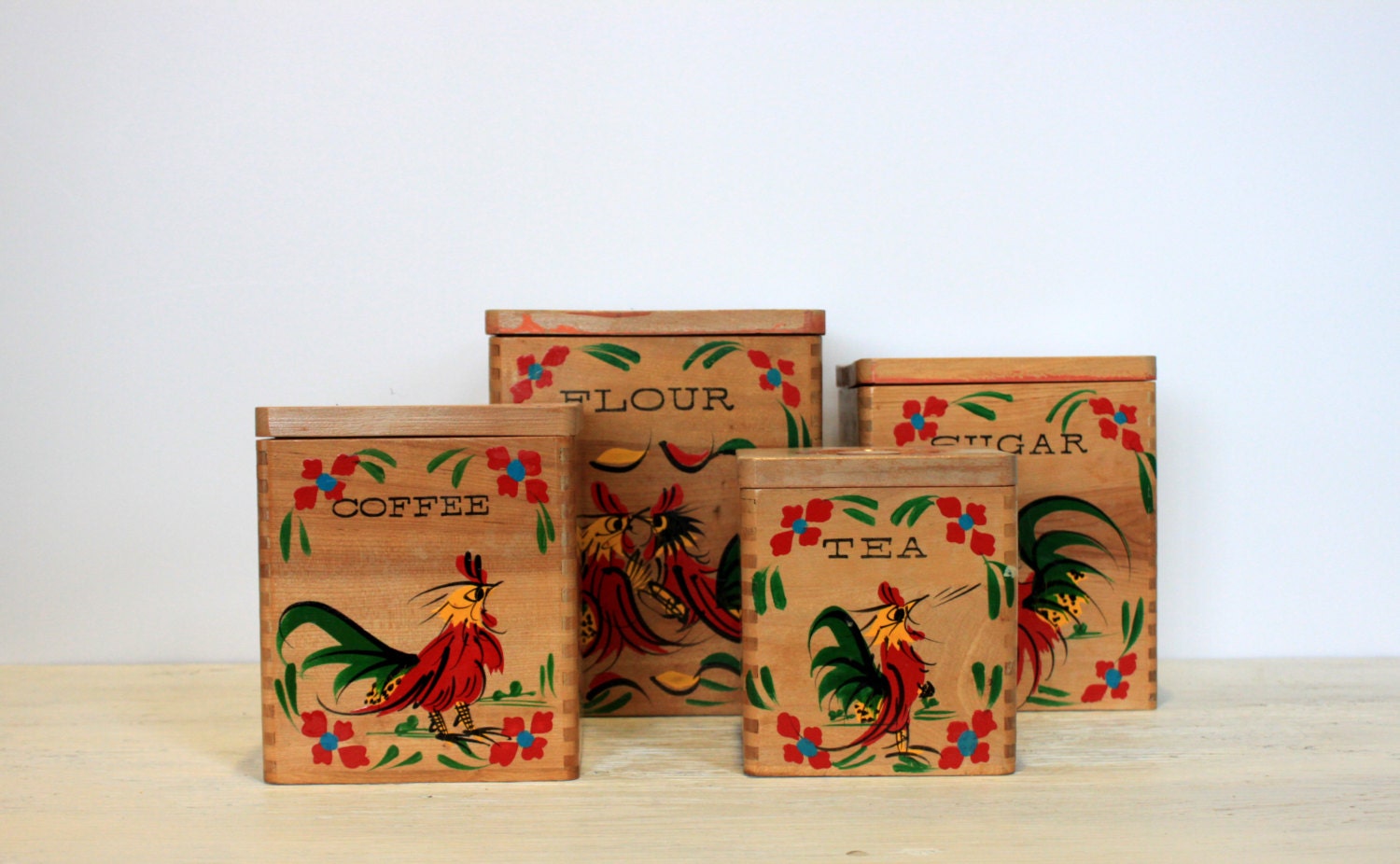 vintage farmhouse canister set // wooden set with rooster and chicken // japan - umbrellafant