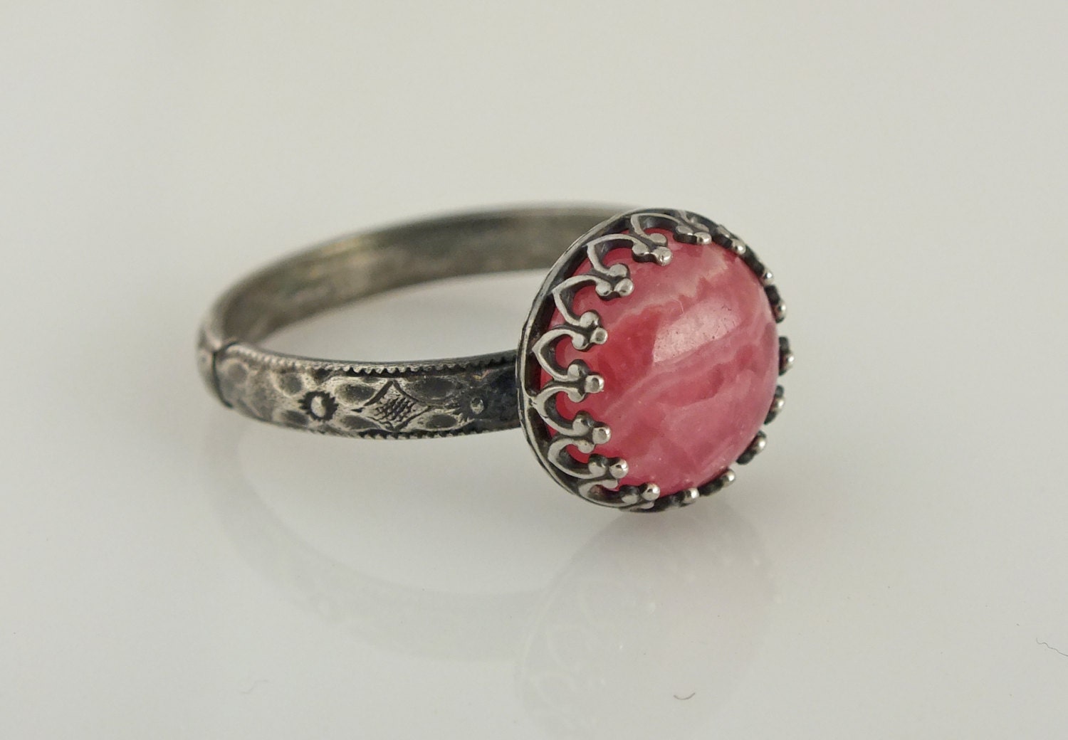 Rhodochrosite Oxidized Crown Ring, Pink Gemstone Bezel Ring, Size 8 Ring, Antiqued Floral Band Ring - GemLoungeJewelry