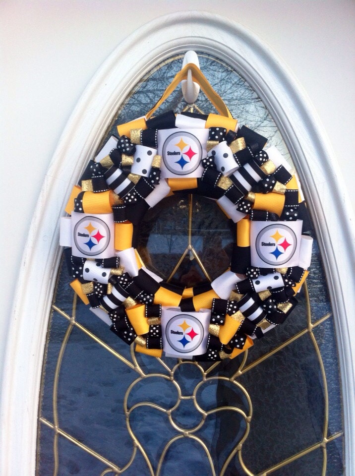 Pittsburgh Steelers Wreath Football Sports Gift by