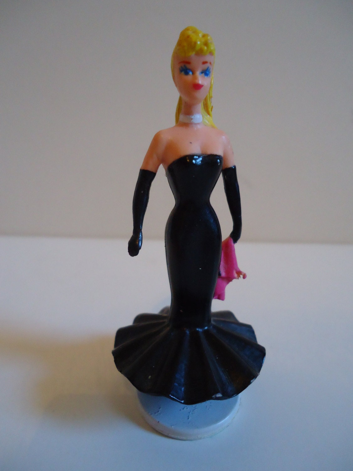 Classic Retro Glam 50s Barbie Doll Min