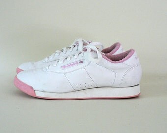 Womens Vintage White 1980s Reebok L eather Tennis Shoes Size 9.5 US