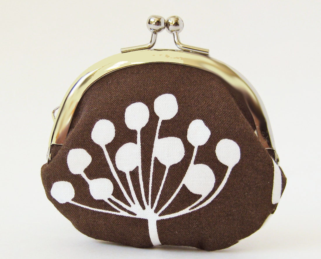 coin purse - white flower on brown - oktak
