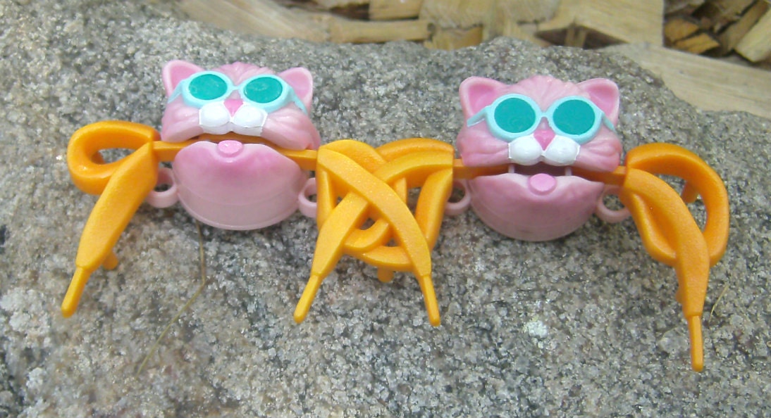 cat shoe laces