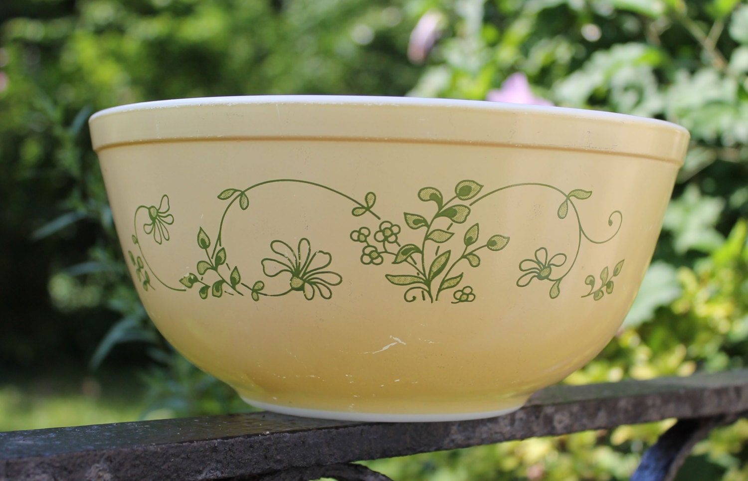 Pyrex Shenandoah Nesting Bowl #403