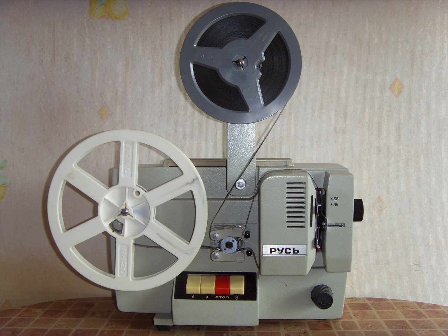Soviet Vintage Movie Projector "RUS" Made in USSR in 1979. - Astra9