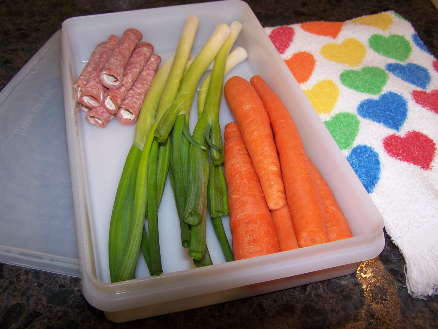 Vintage Tupperware Bacon Keeper in Sheer 1970s // Green Onion Keeper