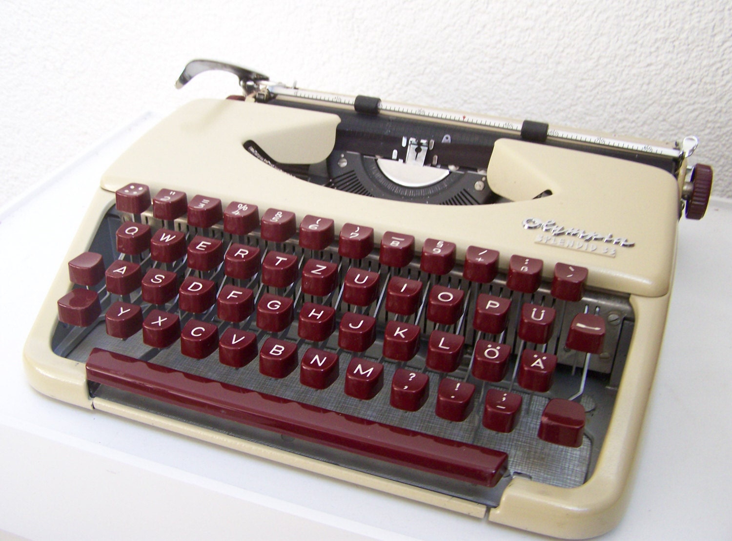 Vintage mechanical typewriter Olympia 60s mid by WollariumsVintage