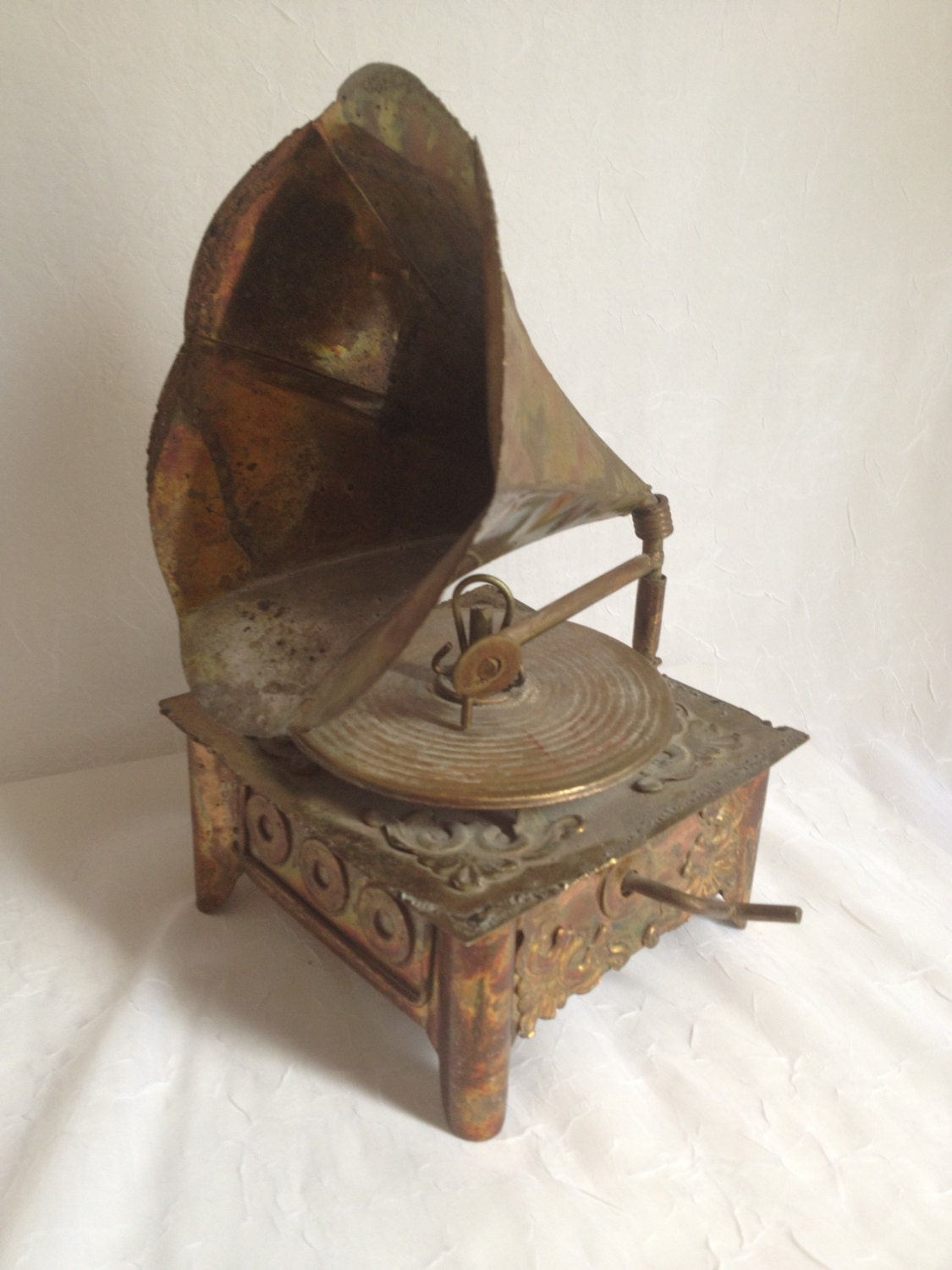 Vintage Record Player (Music Box) - PrimeAntiques