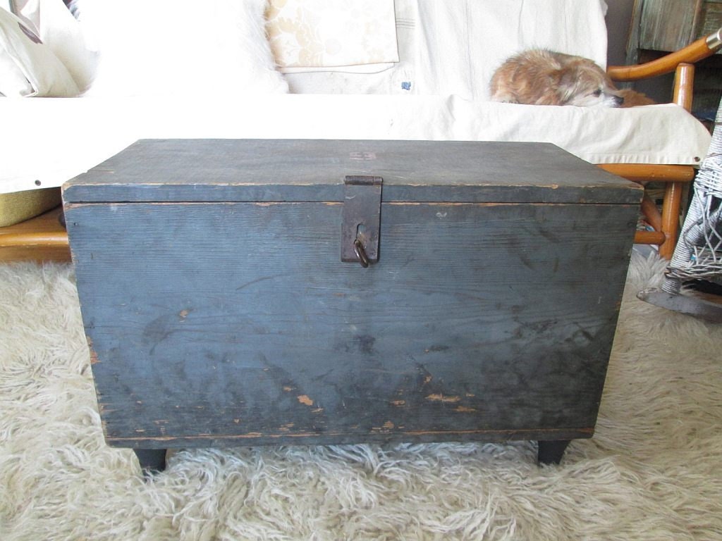 Blue Rustic Industrial old wood Chest Coffee Table Box Trunk Vintage midcentury faded stencil 9 - funkomavintage