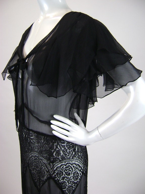 30s Gown / Black Silk Chiffon and Lace / B40 W30 H40 - iandrummondvintage