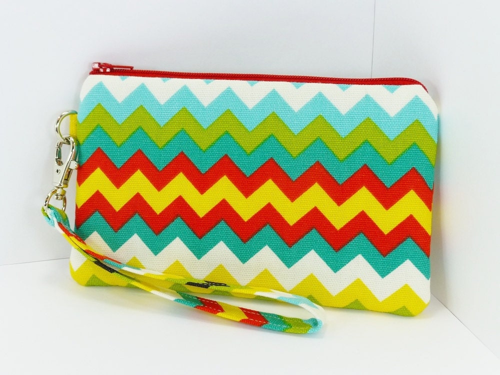 Wristlet Purse Padded Cell Phone Zipper Pouch Colorful Chevron Stripe