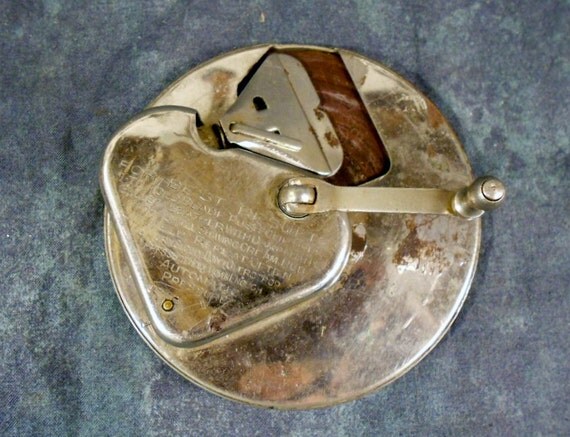 Vintage Safety Razor Sharpener by Kriss Kross by ToEverySeason