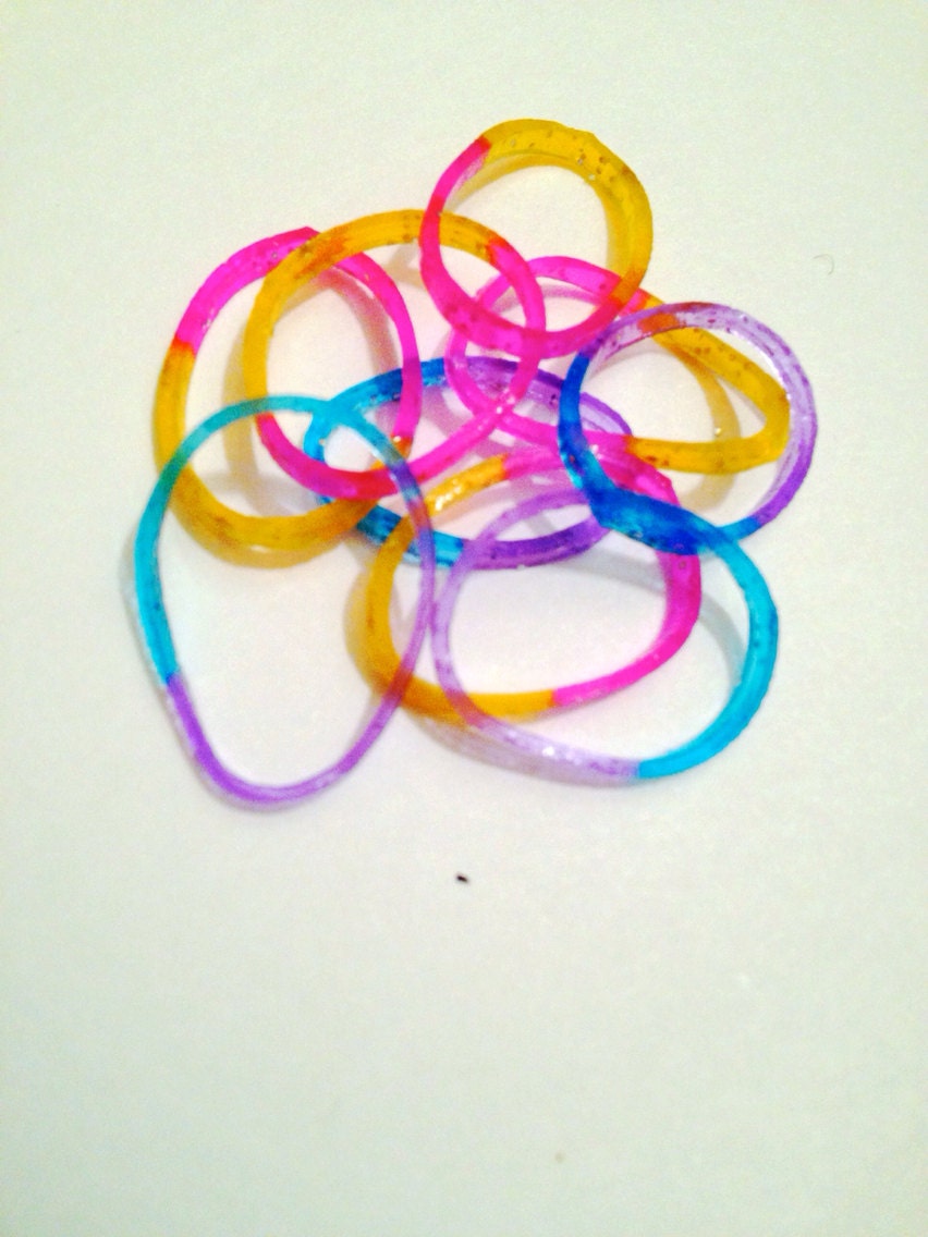 Free Shipping 75 loose Rainbow Loom rubber bands by DomaniBella