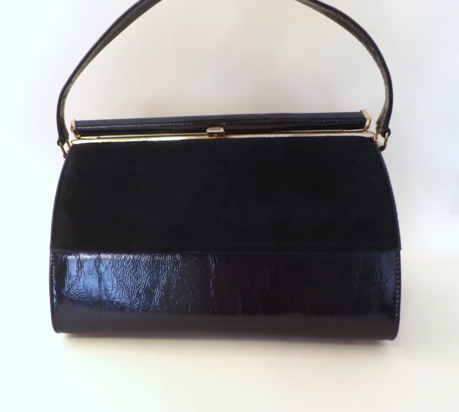 Classic Vintage A Naturalizer Handbag 1950s 60s Navy Blue Suede Patent ...