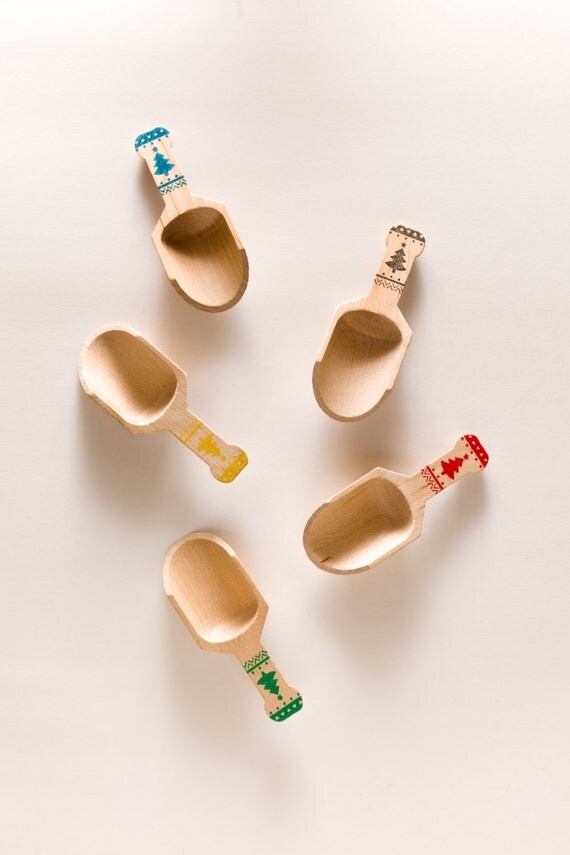 Christmas Sweater - 5 Larger Wooden Scoops - Great For Serving Toppings And Gifts Il_570xn