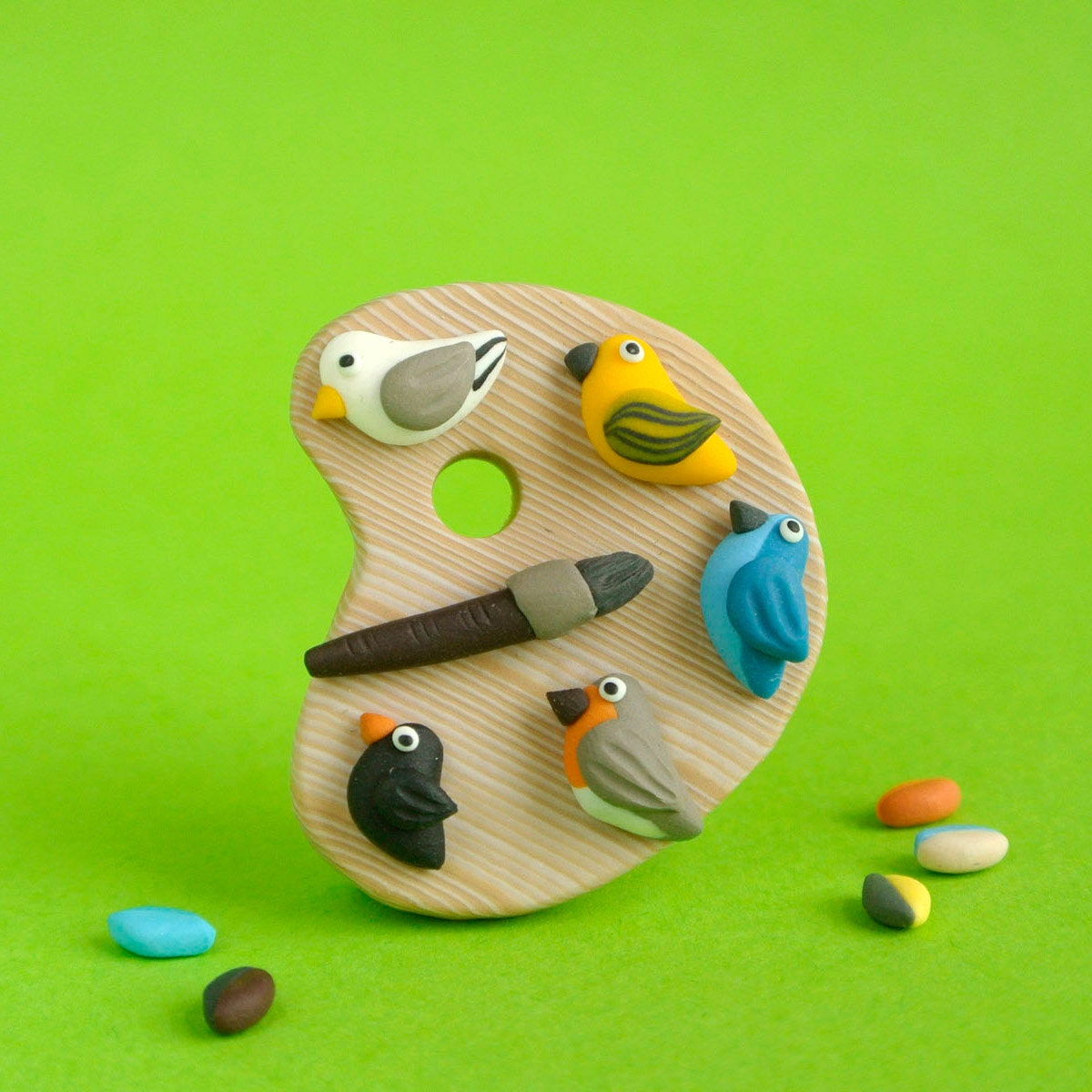 Bird Palette Brooch - Fun handmade jewelry in polymer clay - Animal Palette Series - Thelittlecreatures