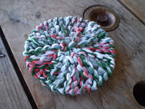 Knitted Dish Cloth Scrubbie LOOM KNITTING by Wearehomecrafting