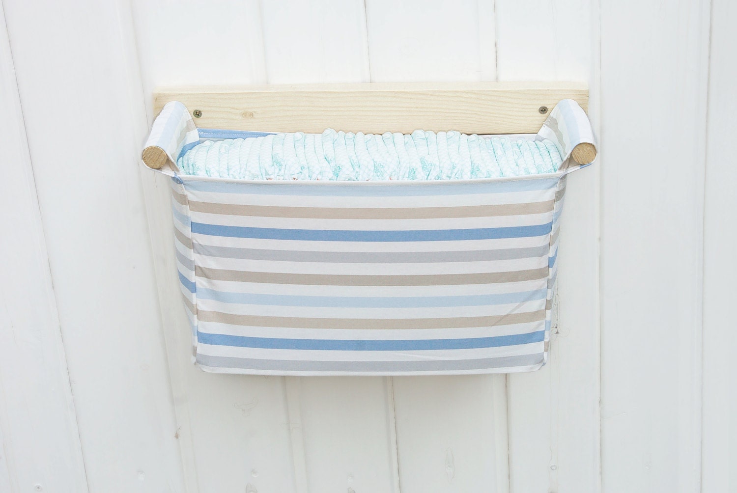 Wall hanging organizer with 1 storage bin IKEA by OdorsHome