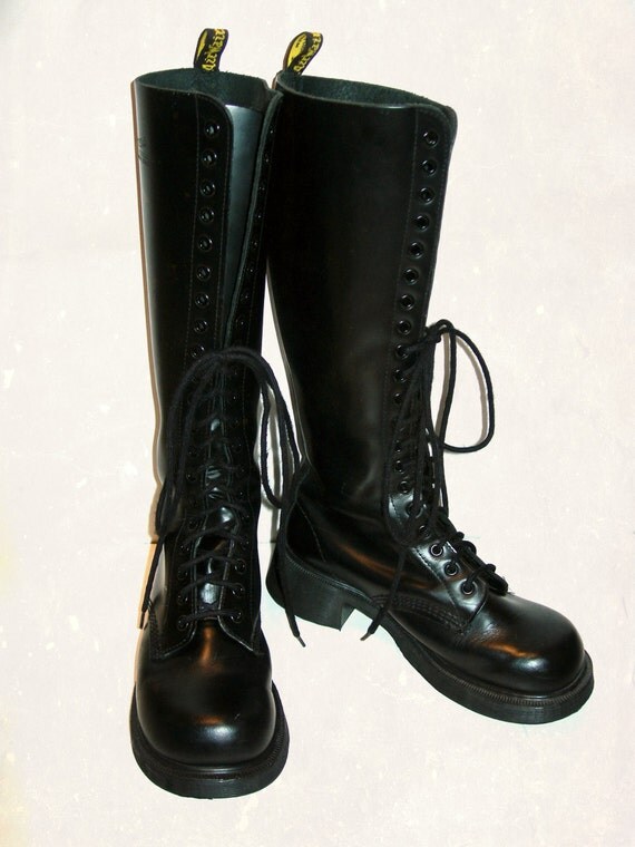 20 eye doc martens