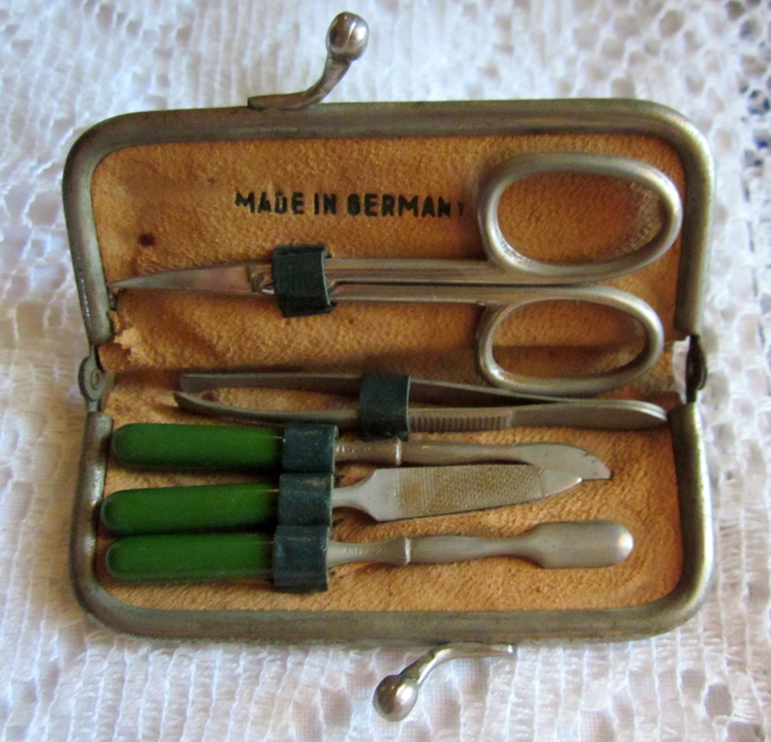 Vintage Manicure Set Travel 5 piece Set by CornerHouseAntiques