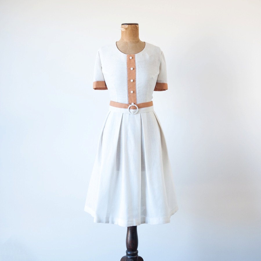 Vintage 1960s dress / cream brown linen / 60s pleated day dress belt Travelon / L