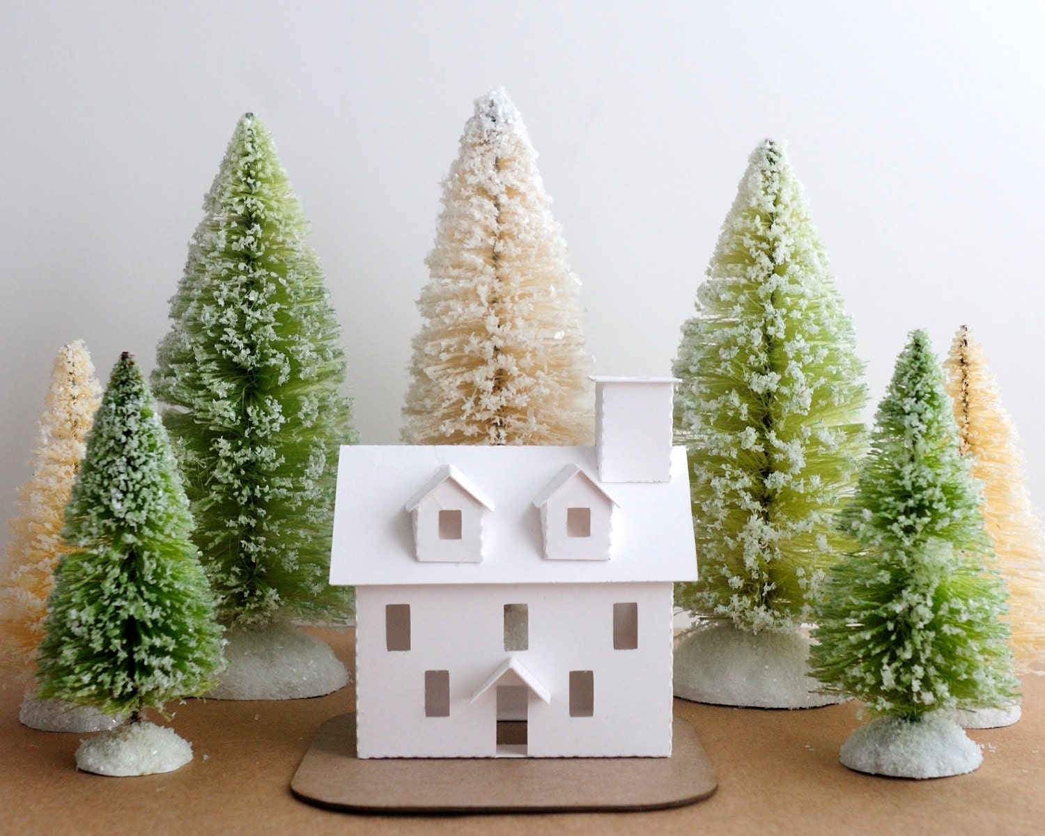 Putz House Ornament DIY Kit Colonial Glitter House Christmas Decoration - HolidaySpiritsDecor
