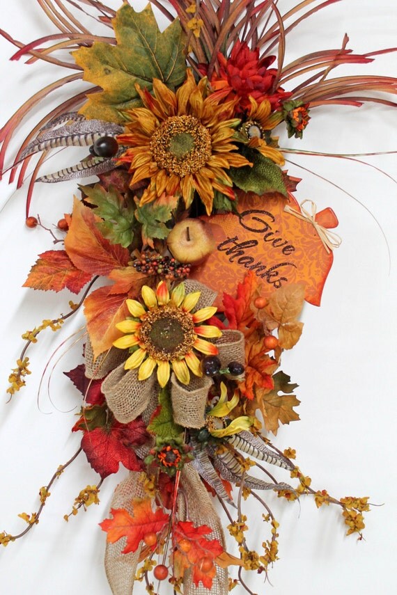 Items similar to Give Thanks, Fall and Thanksgiving Door Swag, Free