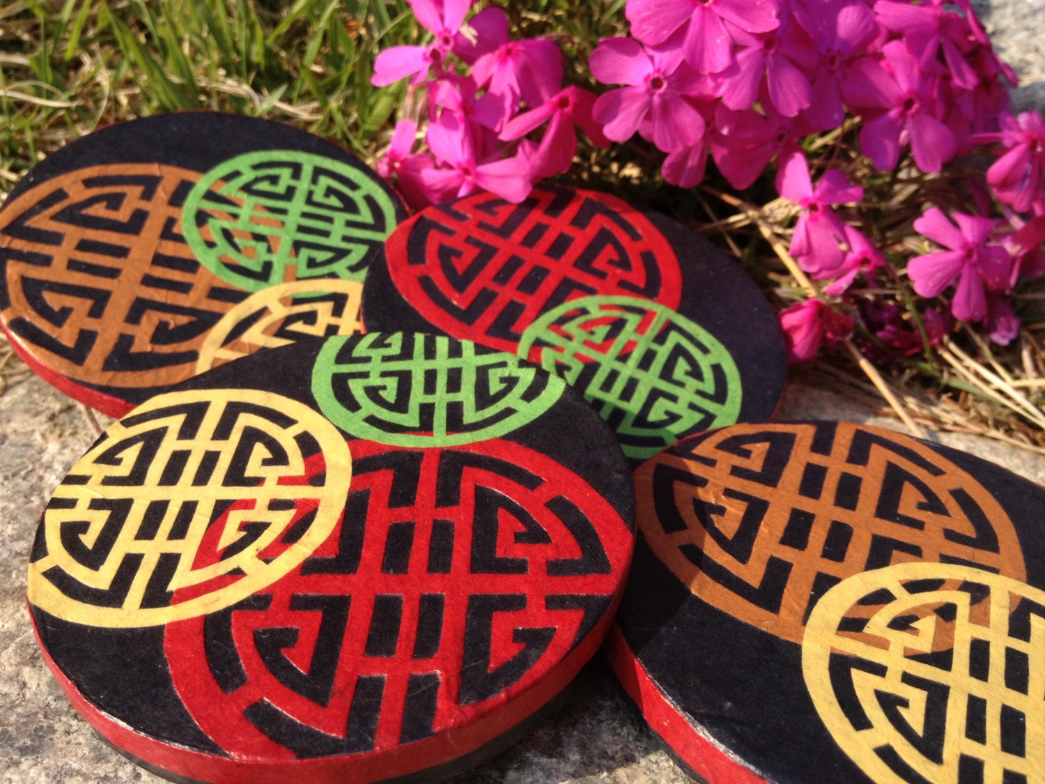 Round Hanji Paper Magnets, Traditional Asian Pattern, Handmade (set of 4) - HanjiNaty