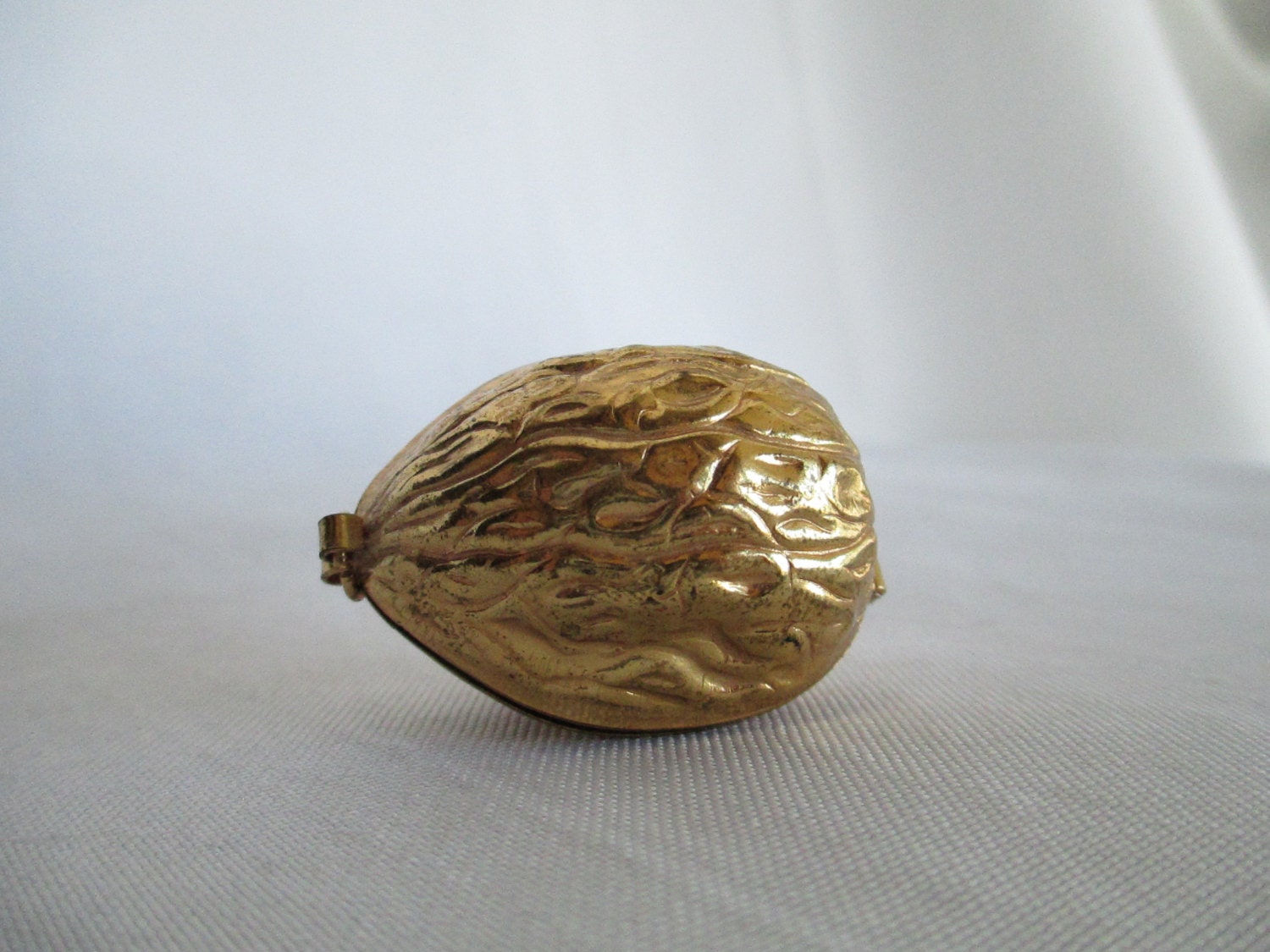 Vintage Pendant Mini Sewing Kit Gold Brass Walnut Earnest Steiner Original - BleuBelleMaison