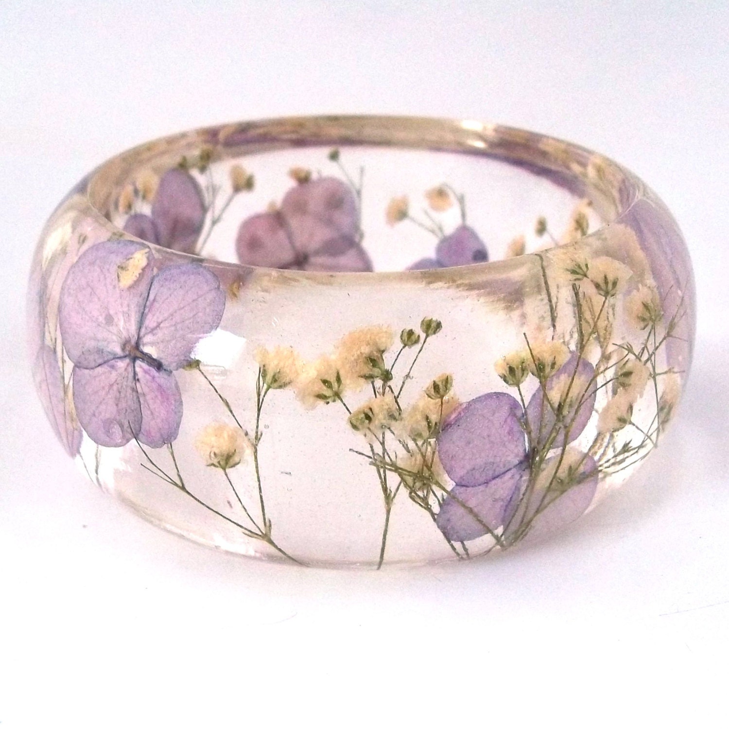 Enjoy Pantone's Color of the Year: Radiant Orchid in Resin and Real Flowers! Purple Hydrangea and White Baby's Breath Resin Bangle Bracelet. - SpottedDogAsheville