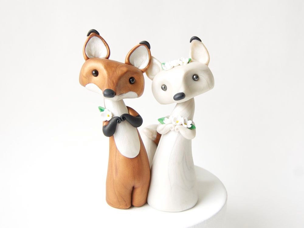 Red Fox and Arctic Fox Wedding Cake Topper by Bonjour Poupette - BonjourPoupette