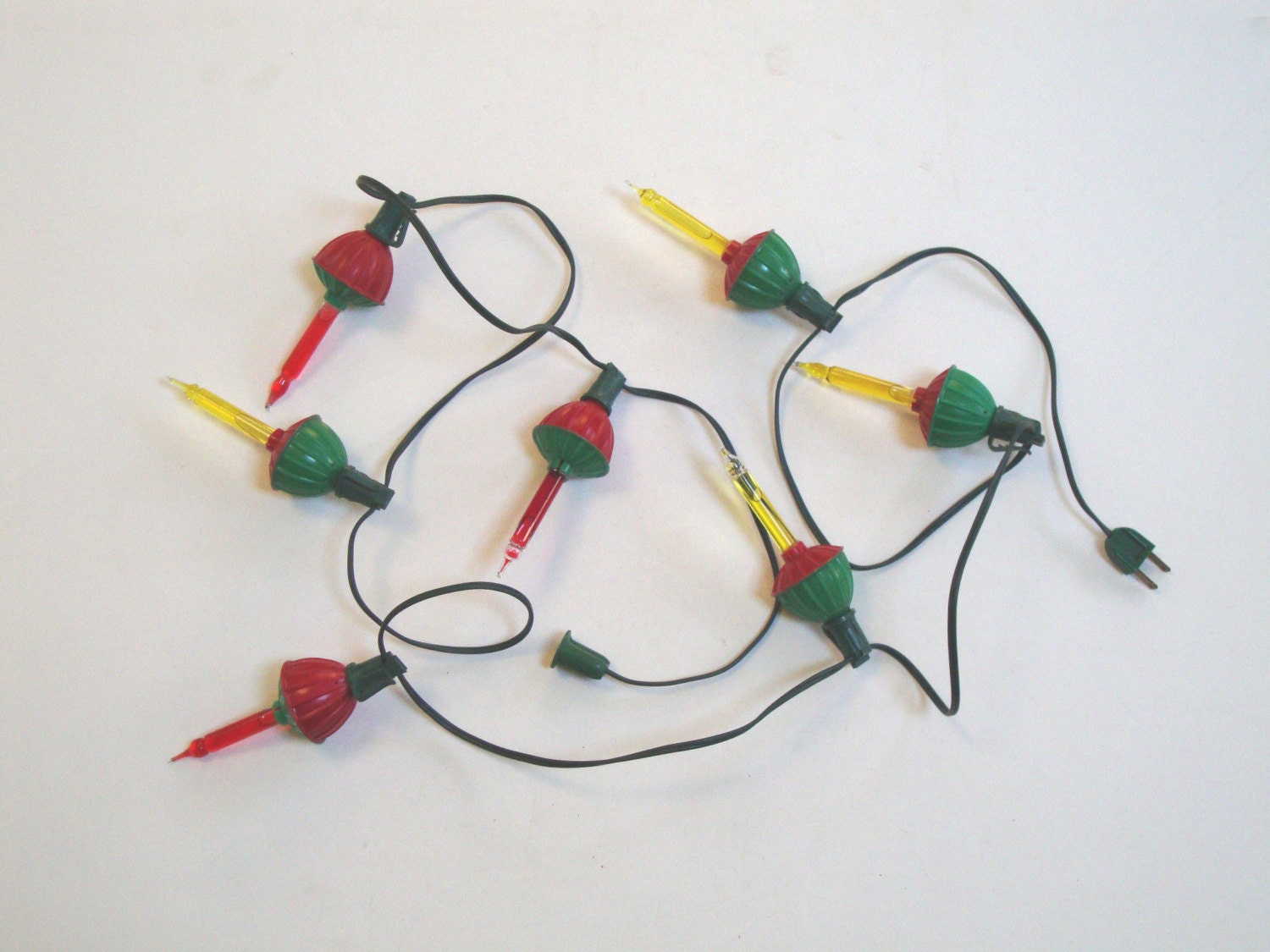 VINTAGE BUBBLE LIGHTS - Plastic Red Green Yellow - Christmas - Working - IWANTVINTAGE