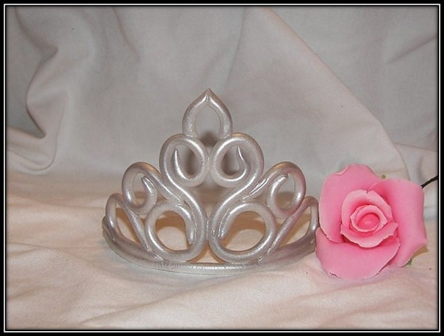 fondant crown fondant crown