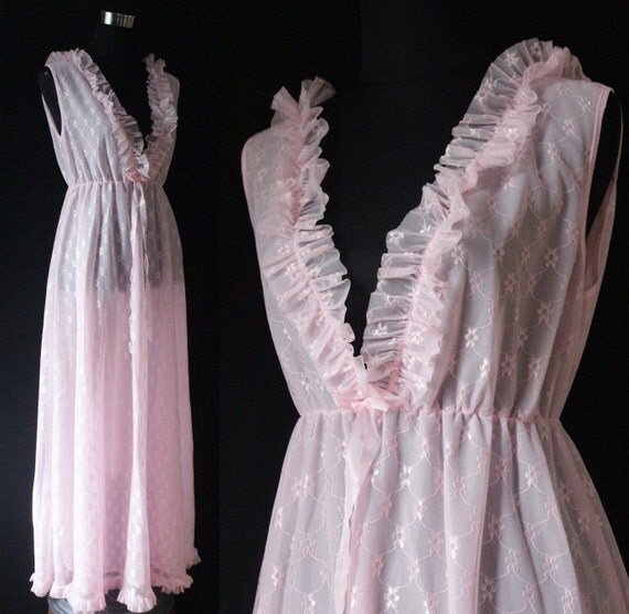 A 1970s nylon nightie width=