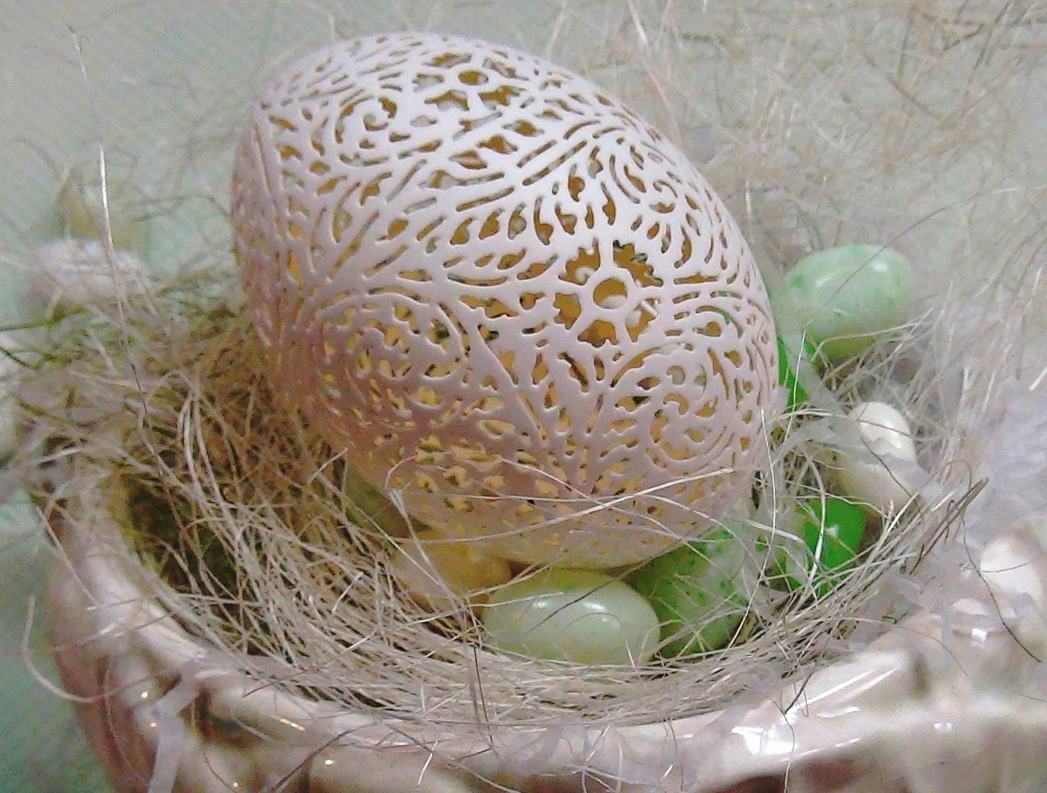 Hand Carved Victorian Lace Duck  Egg: Full Floral Pattern