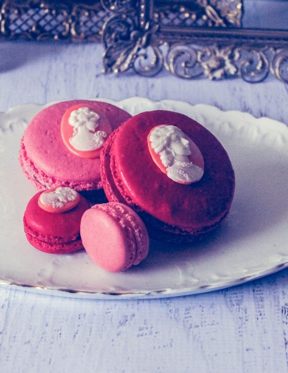 8 Chocolate Cameos Il_570xn