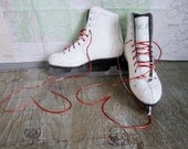 Vintage White Leather Ice Skates ~ Childrens ~ Christmas Decor ~ Winter Decor ~ size 2 ~ CCM brand - TheCuriousMoose