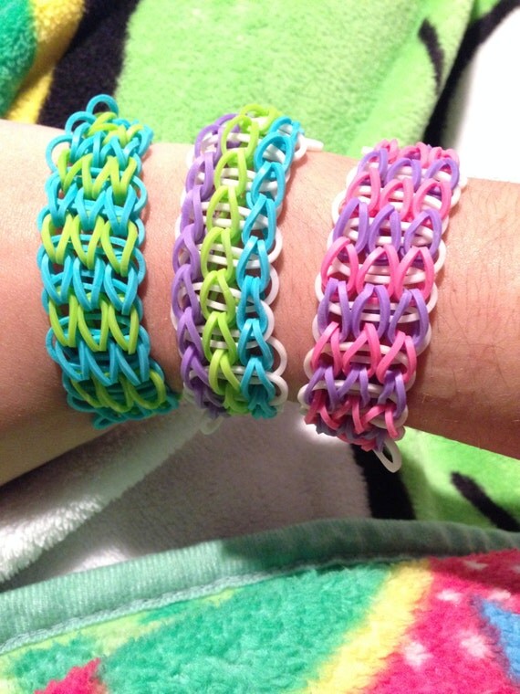 Triple loom bracelet Clearance