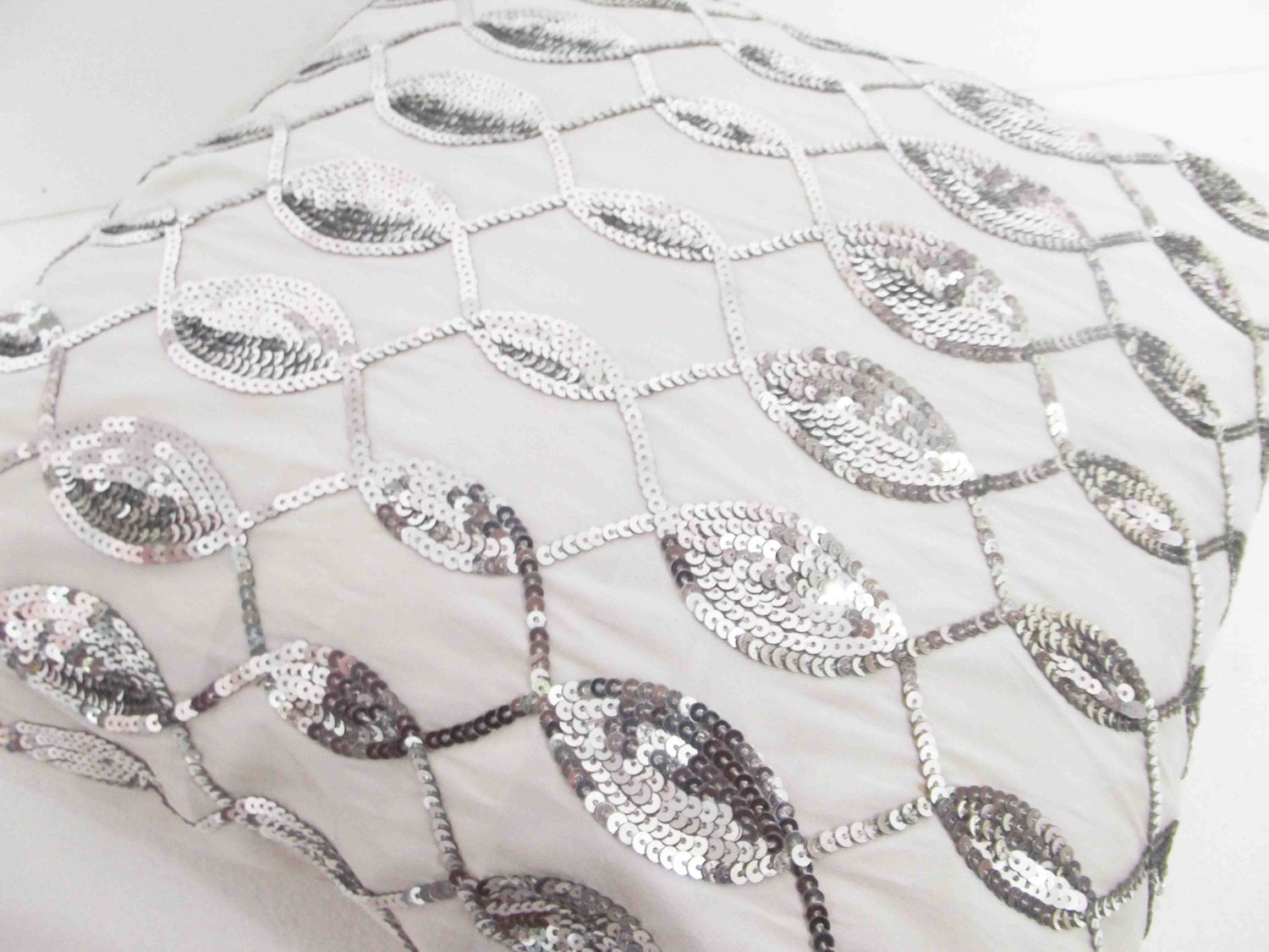 decorative white silver  sequins cushion with waves pattern in size 16x16inches