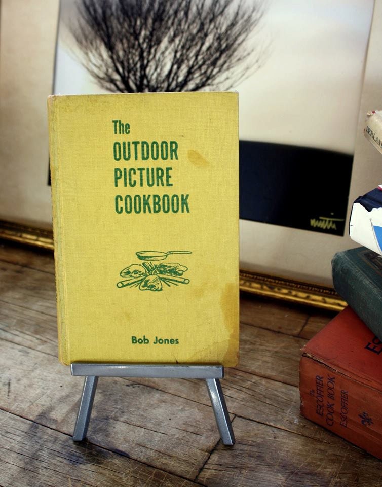 The Outdoor Picture Cookbook by Bob Jones - mMmFoundStuff